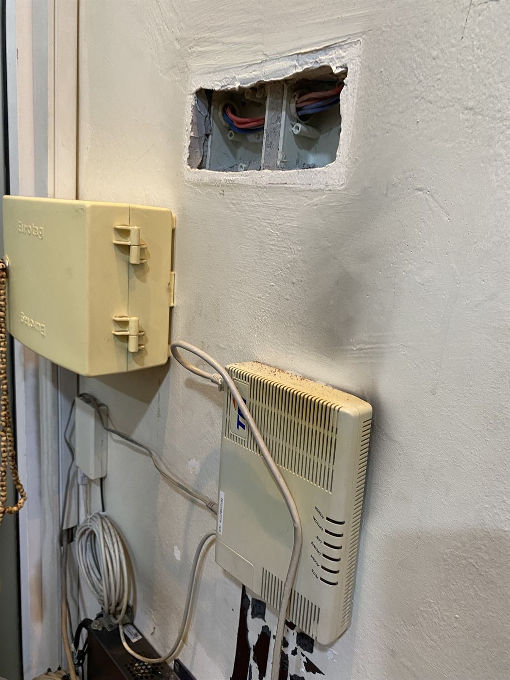 Network rack installation progress 1999